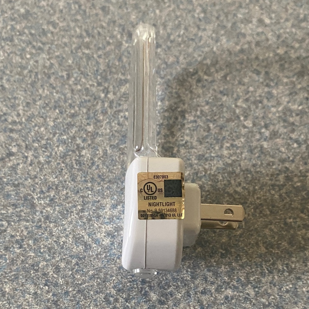 LED Night Light with Sensor - Picture 3 of 9